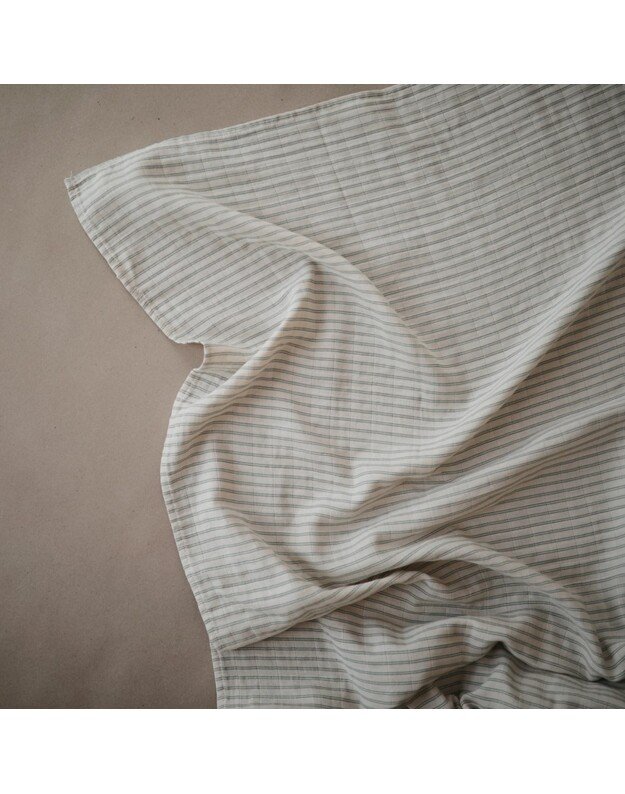 Mushie swaddle Sage Stripe 1
