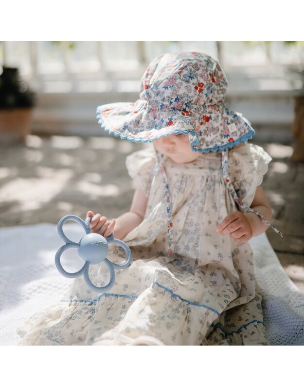 Mushie silikoninis kramtukas - barškutis Daisy Faded Denim, mėlynas
