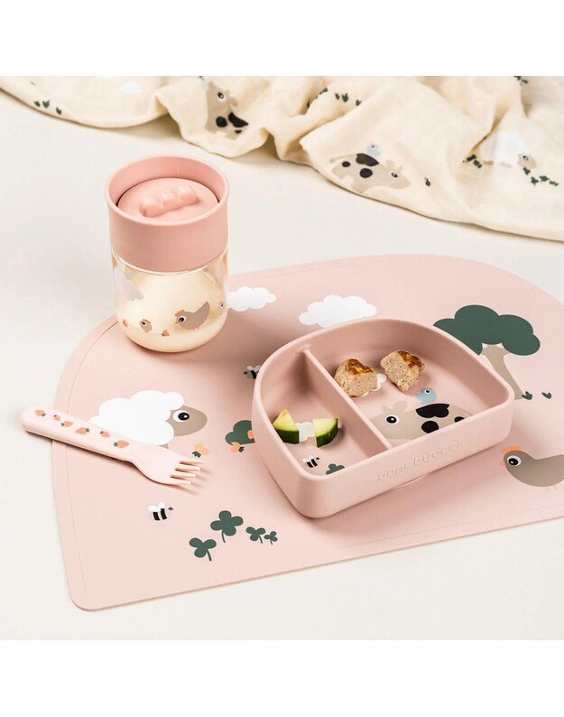 Done by Deer mokymosi gertuvė 360° Tiny Farm, 260ml, rausva