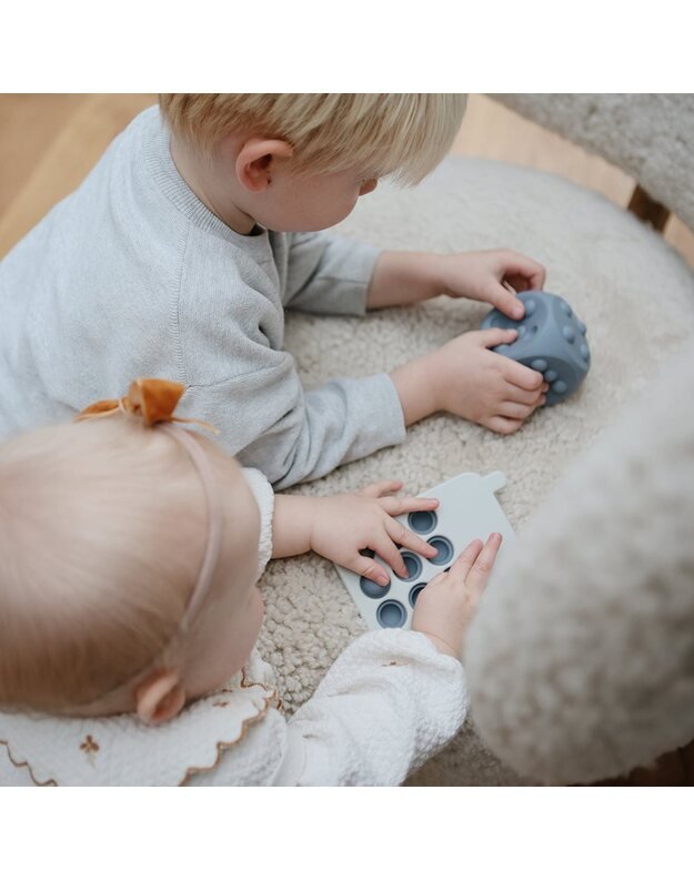 MUSHIE spaudžiamas žaislas - kauliukai Tradewinds / Stone, 2vnt 4