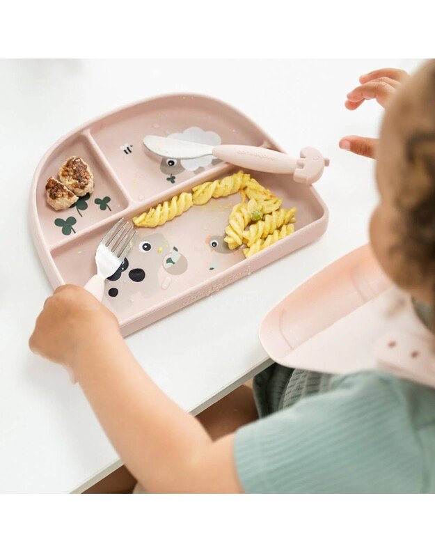 Done by Deer prilimpanti silikoninė lėkštė su skyriais Stick&Stay Tiny Farm, rausva