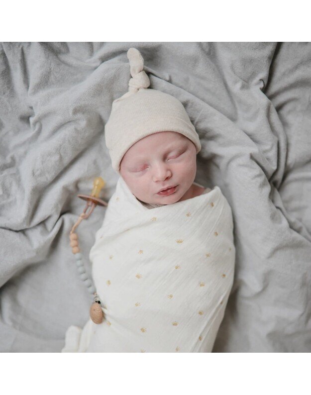 Mushie swaddle Crowns 3