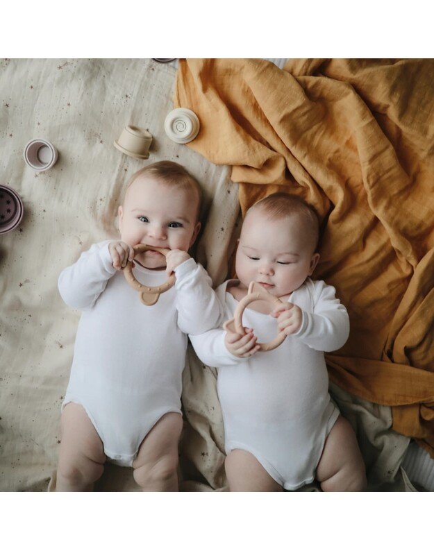 Mushie swaddle Fall Yellow 4