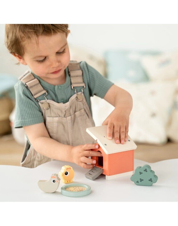 Done by Deer medinis žaislų rinkinys Tiny Farm Clucky 3