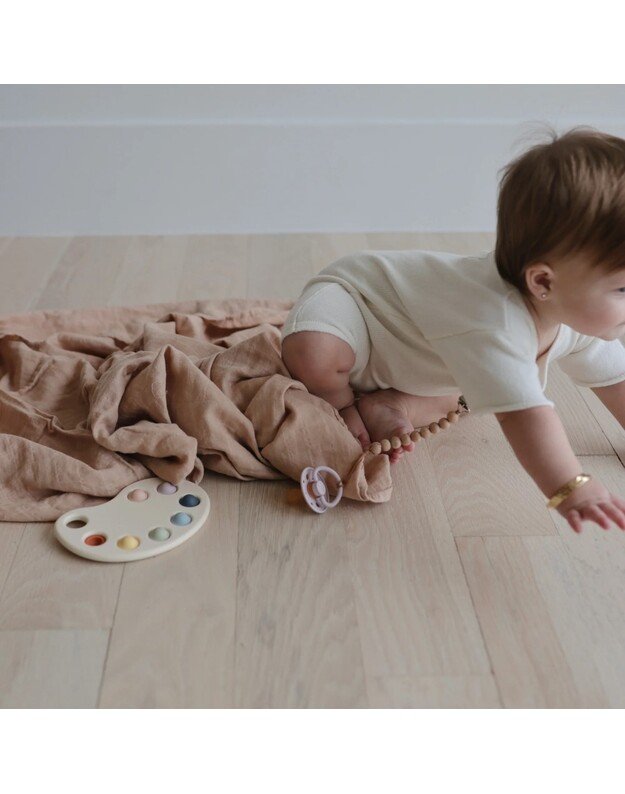 Mushie swaddle Natural 4