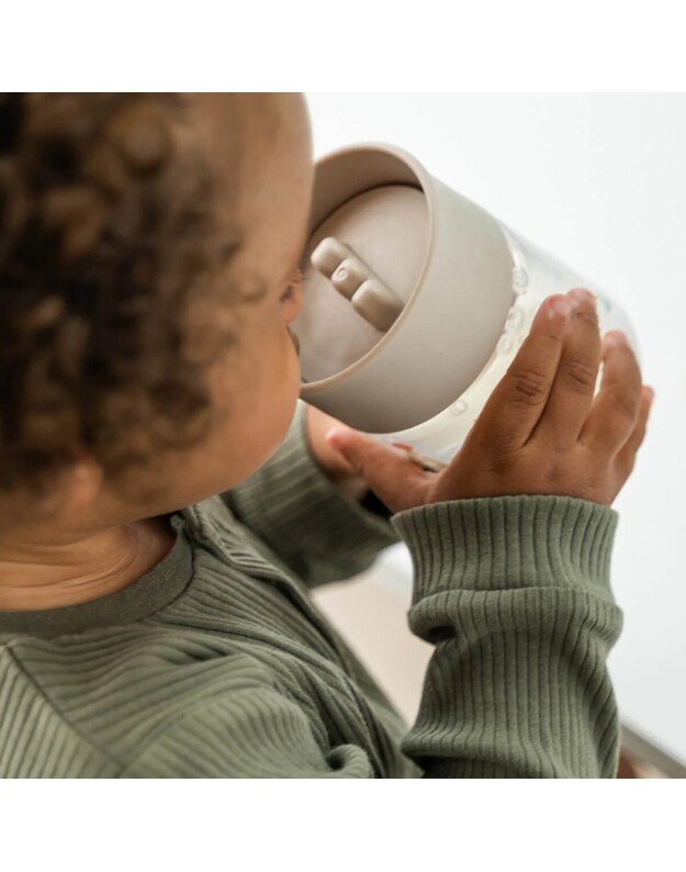 Done by Deer mokymosi gertuvė 360° Celebration, 260ml, smėlio spalvos