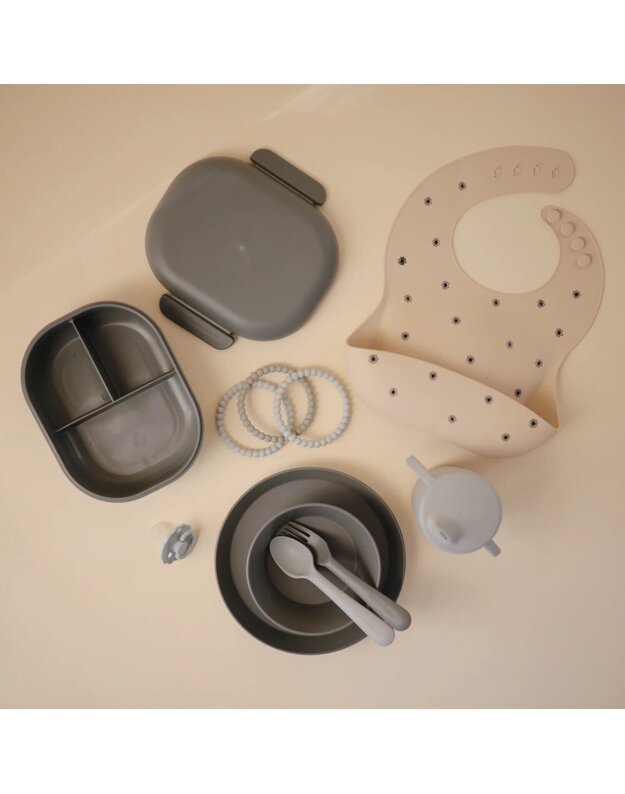 Mushie lunch box Smoke