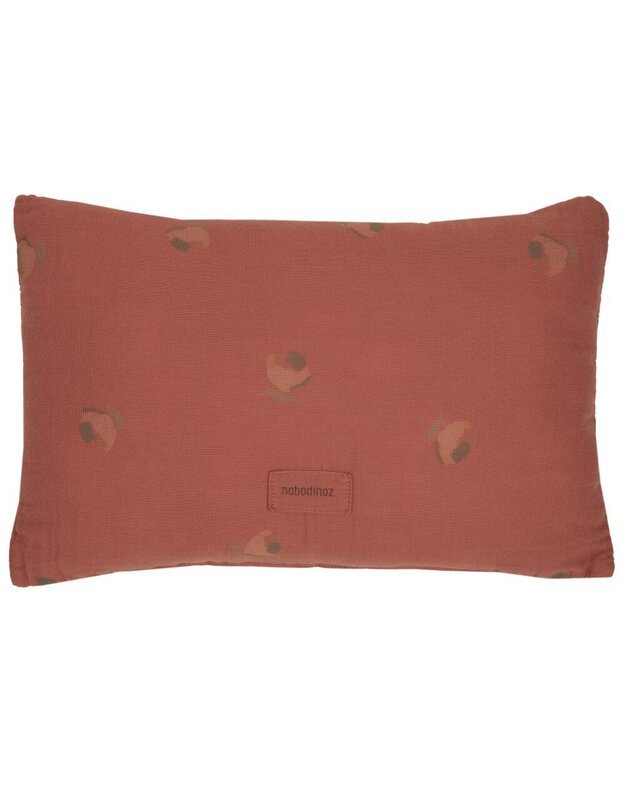 Nobodinoz dekoratyvinė stačiakampė pagalvė WABI-SABI BLOSSOM ROSEWOOD, raudona